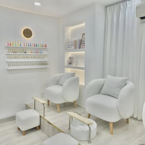 Sang Tiệm Nail Gội Đầu Ngay Trung Tâm Quận 1 