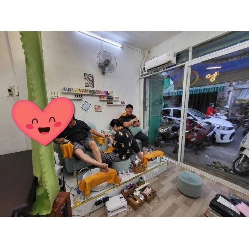 20 Triệu - Sang nhượng tiệm Nail + Gội đầu Ngay Quận 8 cũ 